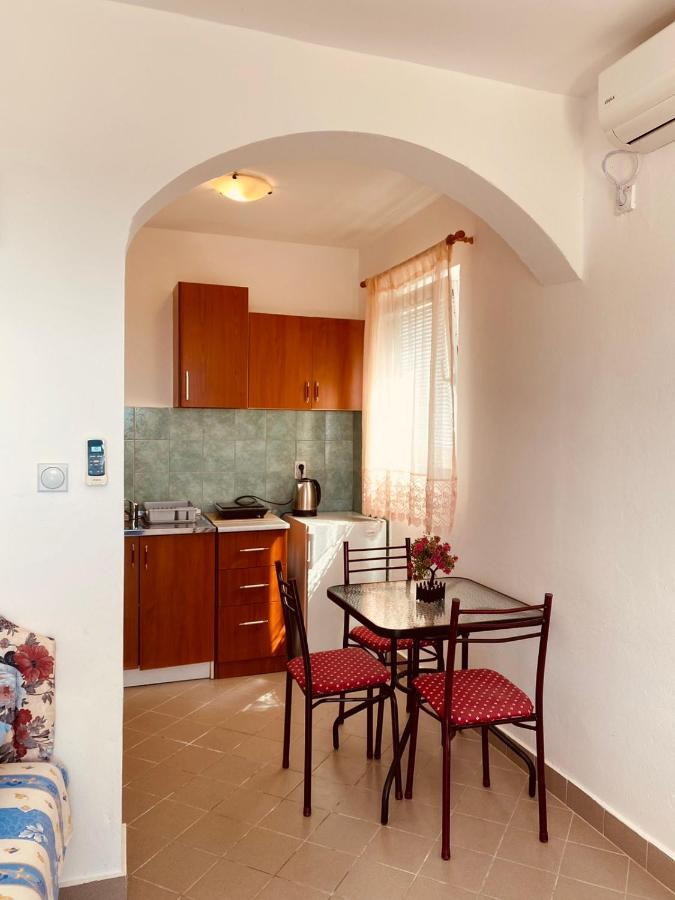Djonovic Apartments Bar Exterior photo